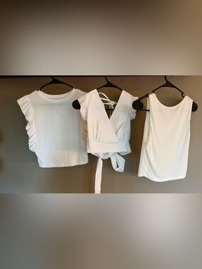 Amazon brand White Women's Sleeveless & Ruffle Crop Top Trio, size small
